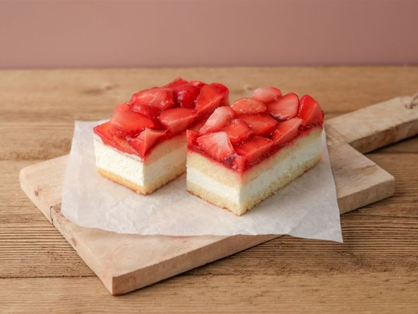 GLUTEN -EN LACTOSEVRIJ AARDBEI GEBAKJE